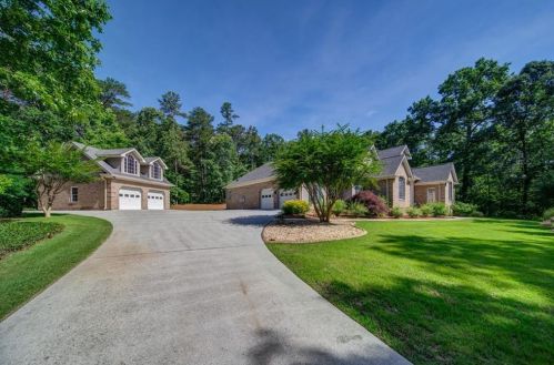 211 Amber Lake Dr, Ball Ground, GA 30107-7607