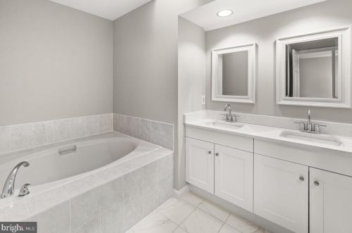 2229 Cherry Leaf Ln, Silver Spring MD 20906-5733 exterior