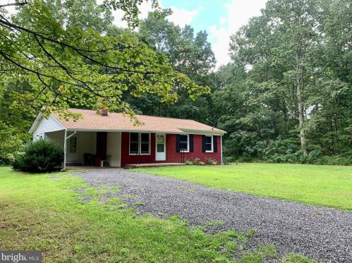 246 Roebuck Dr, Aroda, VA 22709-1106