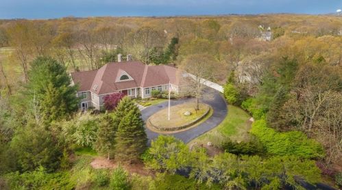 11 Wicklow Rd, Westerly, RI 02891-3645