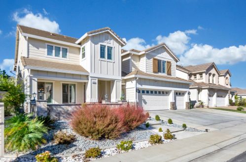 9940 Winkle Cir, Elk Grove, CA 95757-6277
