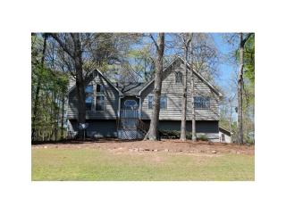 2901 Emerald Ln, Acworth, GA 30102-2067
