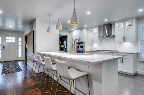 10023 Edgecove Dr, Dallas, TX 75238-1539