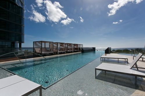 1108 Auahi St, Honolulu HI  96814-4917 exterior