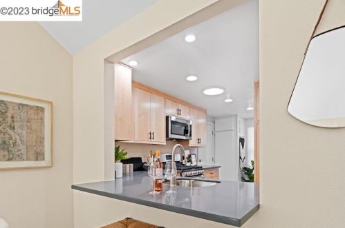 5713 Northway Rd, Pleasanton, CA 94566-5450