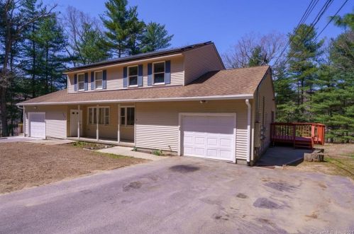 208 Taintor Hill Rd, Colchester, CT 06415-1521