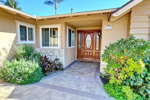 9164 El Molino Cir, Santa Ana, CA 92708-4444