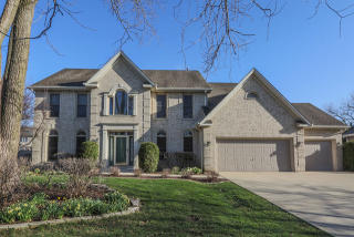 928 Stonebridge Way, Downers Grove, IL 60517-4918