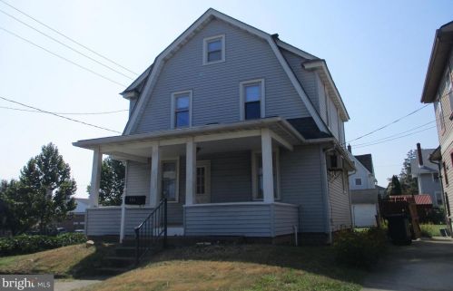 942 Chambers Ave, Gloucester, NJ 08030-1517