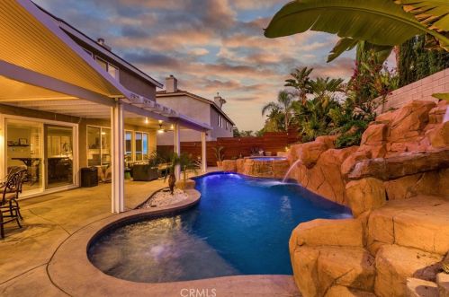 9564 Chandelle Way, Riverside CA  92508-6810 exterior