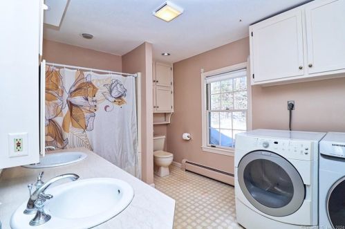 79 Brass Mill Dam Rd, Torrington CT  06790-2702 exterior