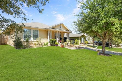 17808 Golden Valley Dr, Webberville, TX 78653-5345