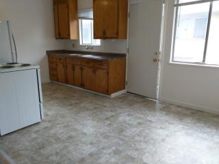 988 Karol Way, San Leandro, CA 94577-3751