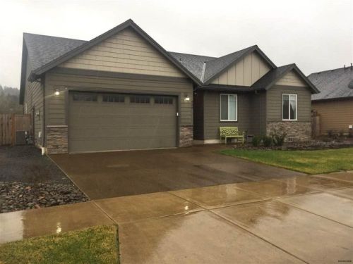 830 Ike Mooney Rd, Silverton, OR 97381-8707