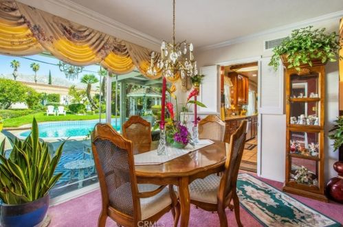 3520 Watkins Dr, Riverside CA  92507-4609 exterior