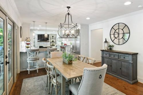 6930 Hunters Knl, Atlanta GA  30328-1763 exterior