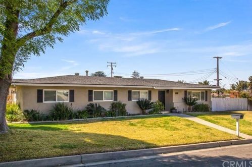 11820 Eton Dr, Colton, CA 92313-5129
