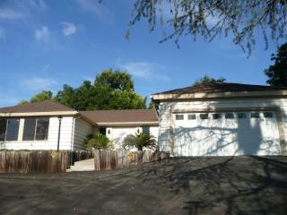 2128 Choya Canyon Rd, Escondido, CA 92025-6709