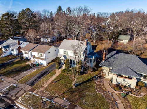 325 Leicester Ave, Duluth, MN 55803-2204