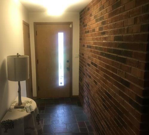 211 Viola Ln, Wheeling, IL 60070-1236