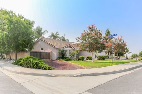 3579 Goldenrod Ave, Rialto, CA 92377-3409