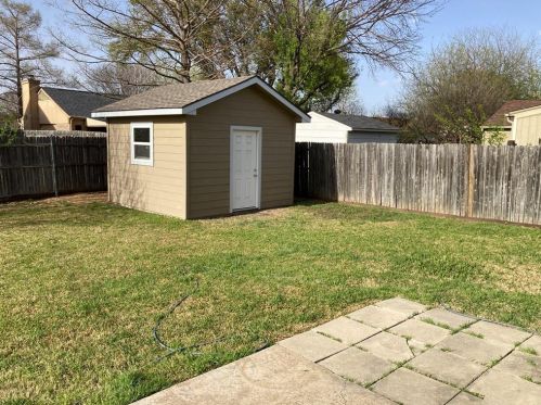 3701 Bigleaf Ln, Fort Worth TX  76137-1354 exterior