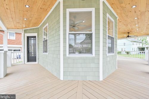 90 Holly Ave, Pitman NJ  08071-1249 exterior