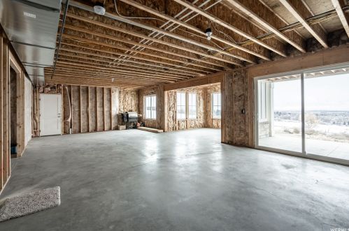 379 Sarah St, Providence UT 84332-9637 exterior