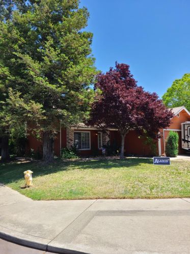 1720 Walnut Blossom Way, Modesto, CA 95355-9125