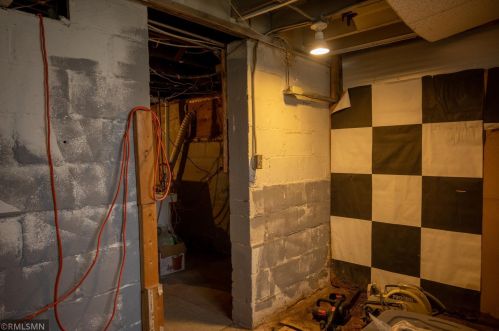 1055 Farrington St, Saint Paul MN  55117-5103 exterior