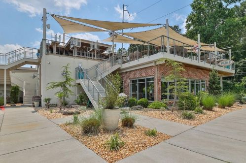 3573 Brookleigh Ln, Atlanta GA  30319-2219 exterior