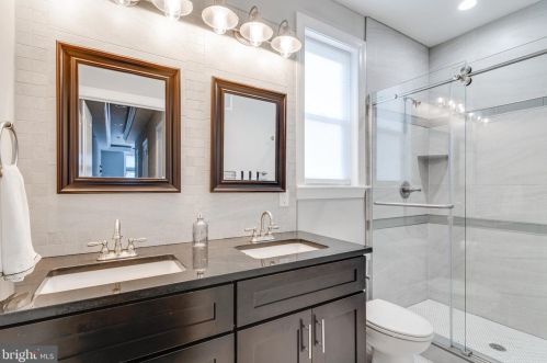 2162 Gordon St, Philadelphia PA 19132-4633 exterior