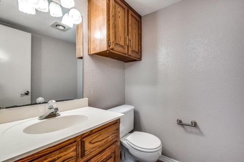 2440 Pecan Grv Ct, Irving TX  75060-6563 exterior