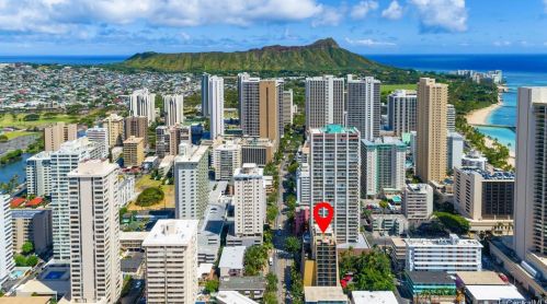 2425 Kuhio Ave, Honolulu HI  96815-3301 exterior