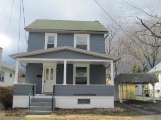 312 Poe Pl, Altoona, PA 16602-3007
