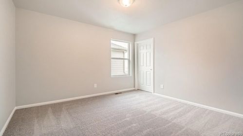 23890 34th Ave, Denver CO  80019-5304 exterior