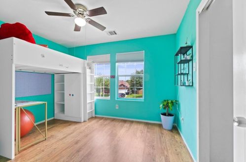 851 Brandi Cir, Uhland TX 78640-5340 exterior