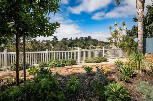 224 Coneflower St, Encinitas, CA 92024-3301