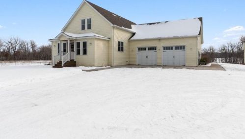 3262 317th Ave, Spectacle Lake, MN 55008-6781