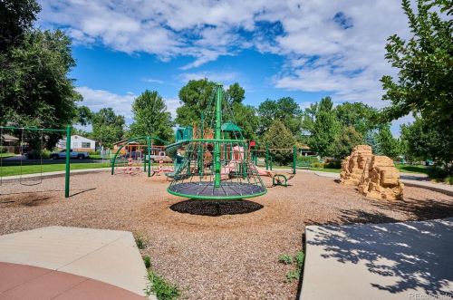 4384 Grant St, Englewood CO 80113-5807 exterior