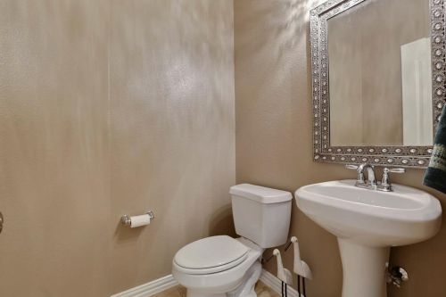 7814 Liverpool Ln, Irving TX 75063-3506 exterior