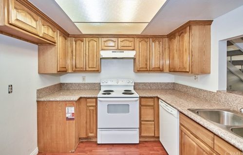 1476 Everton Pl, Riverside CA  92507-4439 exterior