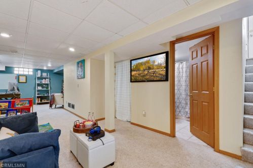 2710 2nd Ave, Saint Paul MN  55109-3320 exterior