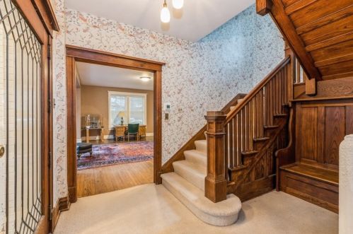 629 Kincaid St, Highland Park, IL 60035-5037