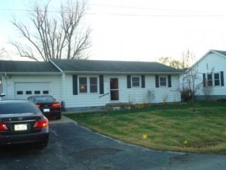 102 Madison St, Maroa, IL 61756-7505