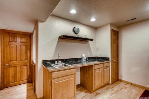 8088 Leyden St, Englewood CO 80112-3061 exterior