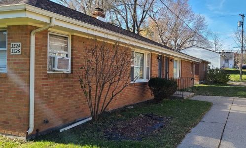 3526 Normandy Ave, Rockford, IL 61103-2131