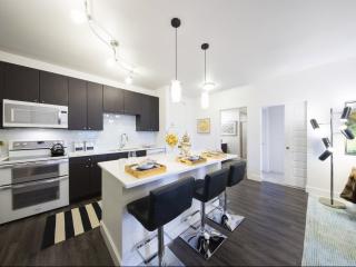 2131 Lawrence St, Denver CO  80205-2349 exterior