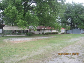 1242 Shore Line Dr, Tignall, GA 30668-4539