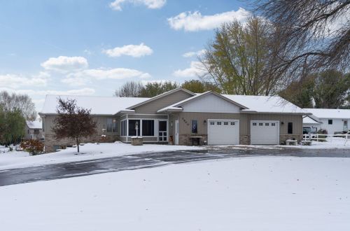 3900 Cedar Lake Blvd, Faribault, MN 55021-7551